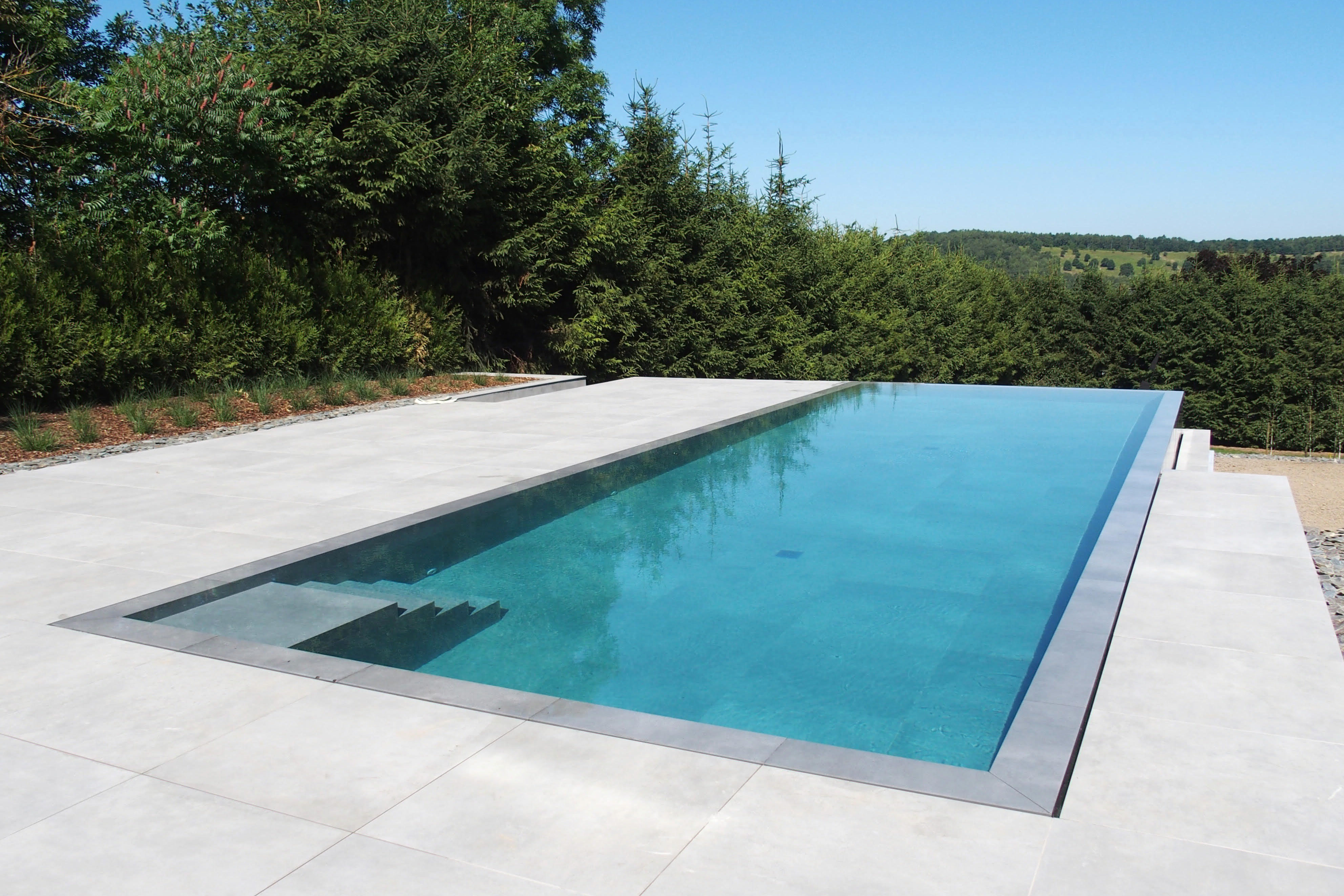 Piscines Contemporaines Leaderpool Leaderpool Piscines En B Ton Arm